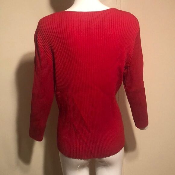 R-Q-T Top   - Picture 4 of 5